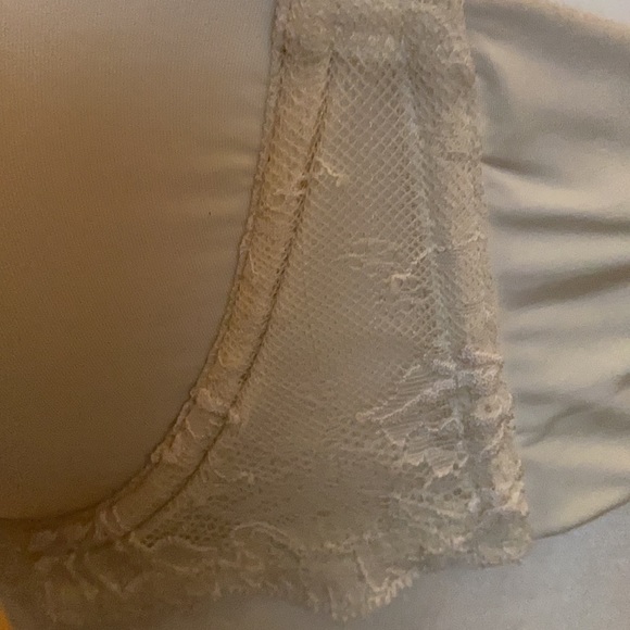 Calvin Klein Strapless Bra - Picture 3 of 4